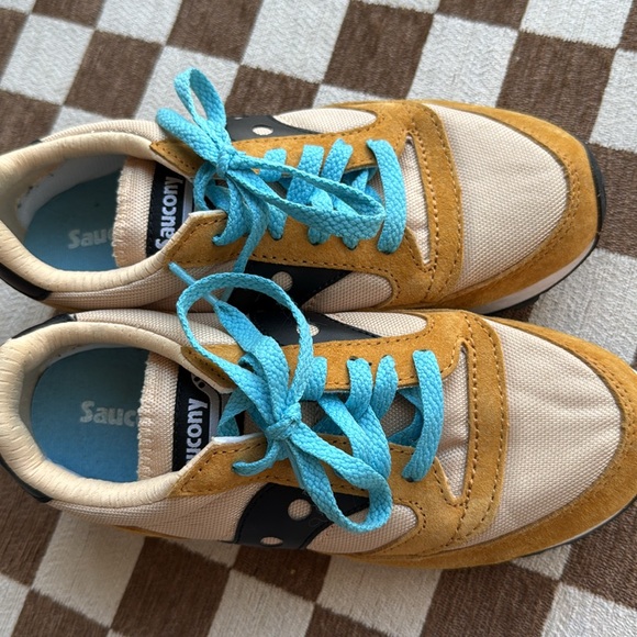 NWOT Saucony Jazz Size 8 Men Blue Tan Women 6.5 - Picture 2 of 4